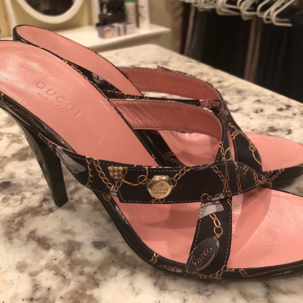 Authentic Gucci heels (size 7.5)